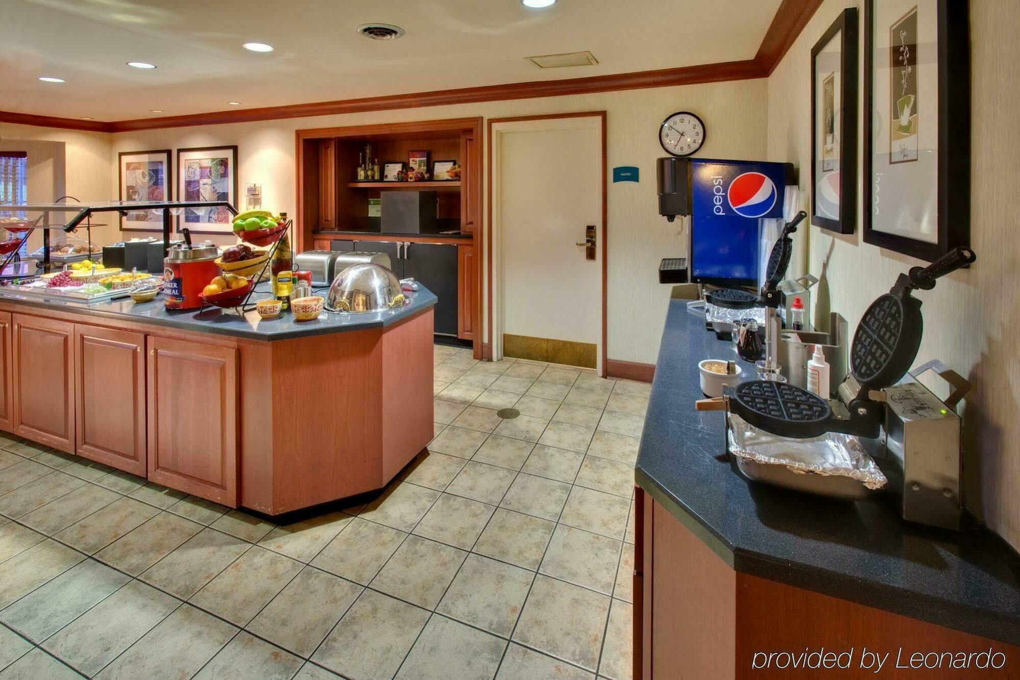 Staybridge Suites Chicago-Oakbrook Terrace, An Ihg Hotel Restaurante foto